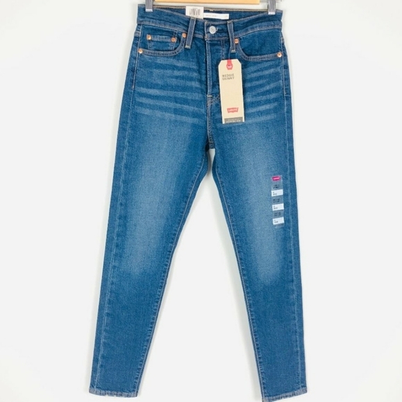 Levi's Wedgie High Rise Skinny Jean - Picture 1 of 5
